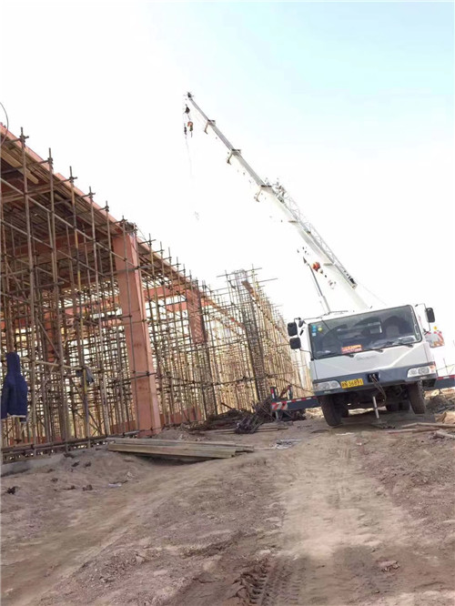 石门县吊车作业的安全注意事项有哪些？